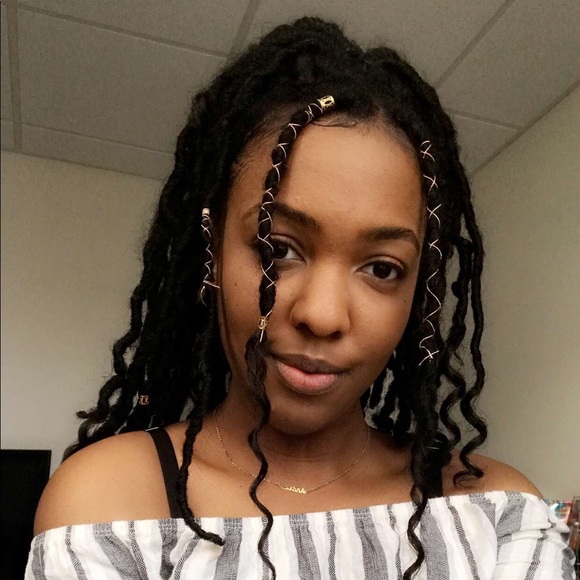 Meet your Posher, Andrea - Picture 1 of 1